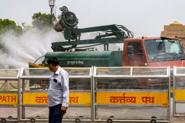 Imd weather update; Rajasthan MP Bengal Sikkim Rainfall Heat Wave Alert | UP Rajasthan Heat Wave | Heavy rains today in 8 states of the Northeast including Arunachal-Sikkim: Possibility of hail in 10 states including UP-Mp; Mercury crosses 44 ° in 12 cities of the country