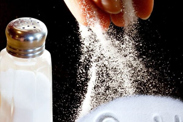 What if no one should eat salt for 1 month, you will not think, otherwise the body will become a body