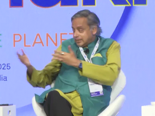 Shashi Tharoor PM Modi; Pakistan Operation Sindoor | BJP Congress | Shashi Tharoor again said that Modi government said: Press briefing made on Operation Vermith; Pakistani Army Chief gets a strong reply