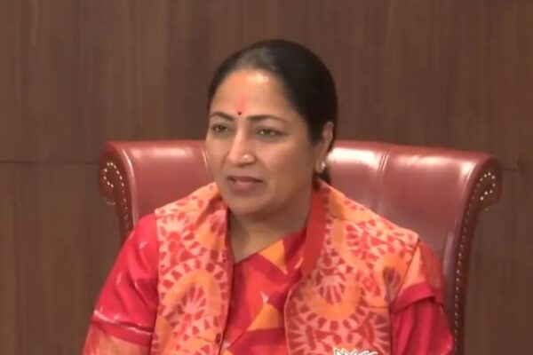 Delhi government CM Rekha Gupta 100 Days Report Card | 100 days of Rekha Sarkar of Delhi: Claim of 20 works, but only two schemes of public interest were able to land on the ground