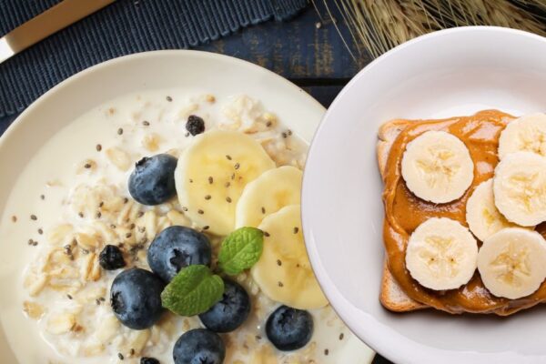 Banana Health Benefits in Breakfast. Disadvantages of eating bananas in breakfast: Learn how to eat correctly.