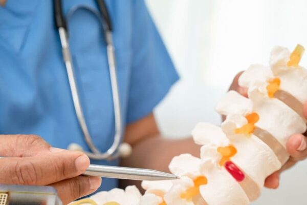 Spinal Cord Injury Treat Scientists Develop New Implant Device Know Details in Hindi | The ability to walk even after spinal injury will come back! Researchers developed implanted devices