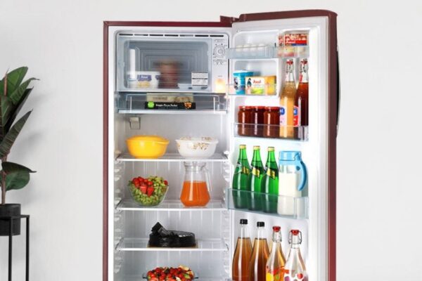 Leave expensive tension, Hi -Tech AI feature Wall for ₹ 15,000 This smart fridge