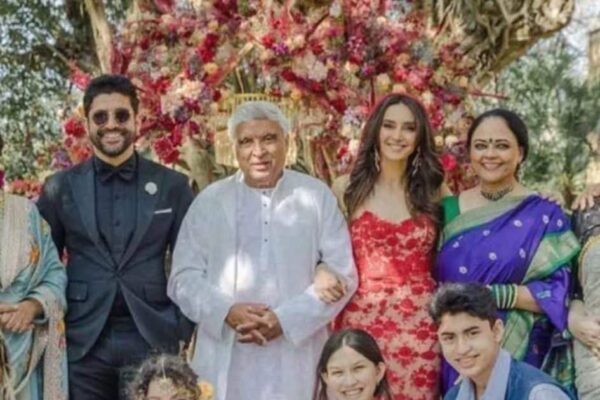 ‘South did not leave the roots, Bollywood people English dreams…’ Javed Akhtar told why Hindi films are being beaten?