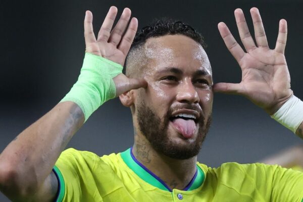 Neymar Test Positive for Covid 19 | Star footballer Neymar Found Covid Positive