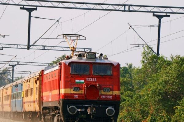 Aadhaar Authentication will not be able to be able to be able to book TATKAL Railway Tickets, new regulations from July 1