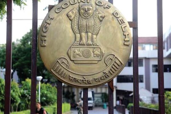 Delhi High Court Said- Cannot Threten for Not Paying Fees | Delhi High Court said- cannot threaten for not paying fees: Schools are not just a source of earning; DPS stopped the entry of students by calling bouncers