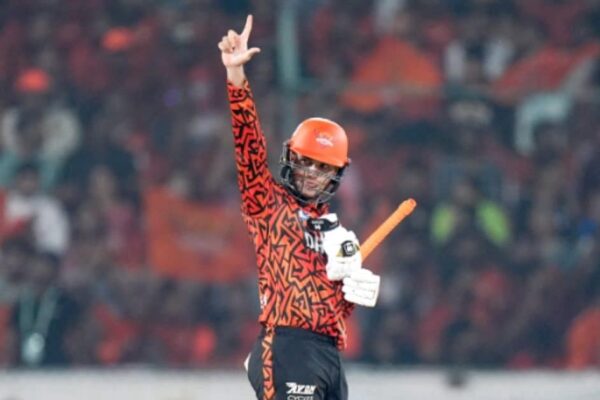 Retirement a year ago, help of youth from outside cricket ground, Abhishek Sharma disclosed