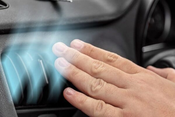 Whether to run AC in parked car or not? Do you make this mistake too?