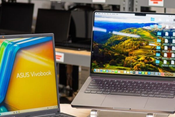 Croma started huge discounts on Back to Campus Sale, Premium and Latest Laptop