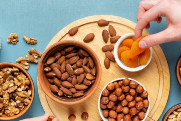 When to eat dry fruits in the morning or evening? When is the body benefit the most? Learn from experts Best Time to East Dry Fruits Sookhe Meve Kab Khaye