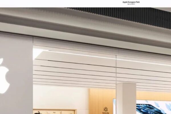 Apple opened his first store at Koregaon Park in Pune, fourth in India